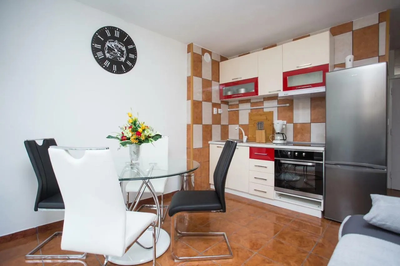 *** Pensjonat Apartmani Maras Split Chorwacja